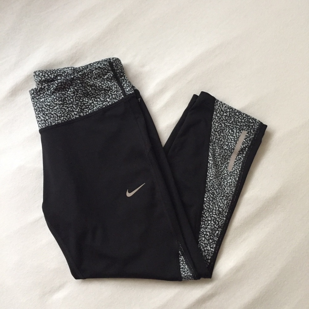 Nike Dri-Fit 3/4 length legging